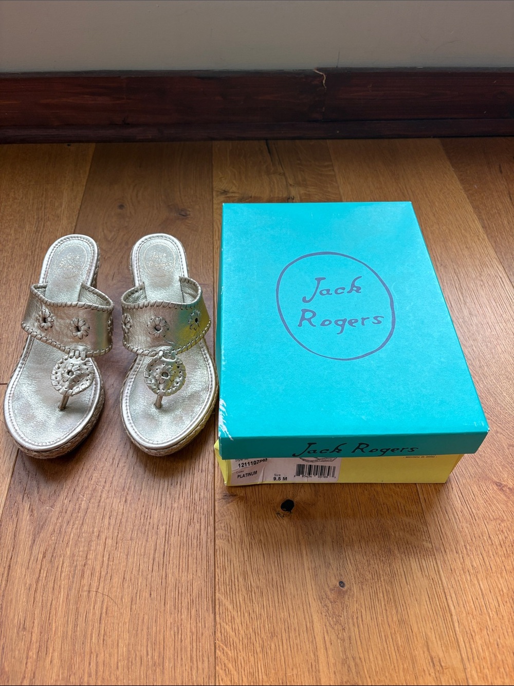 Jack Rogers Women’s Marbella Metallic Silver Leather Thong Sandals